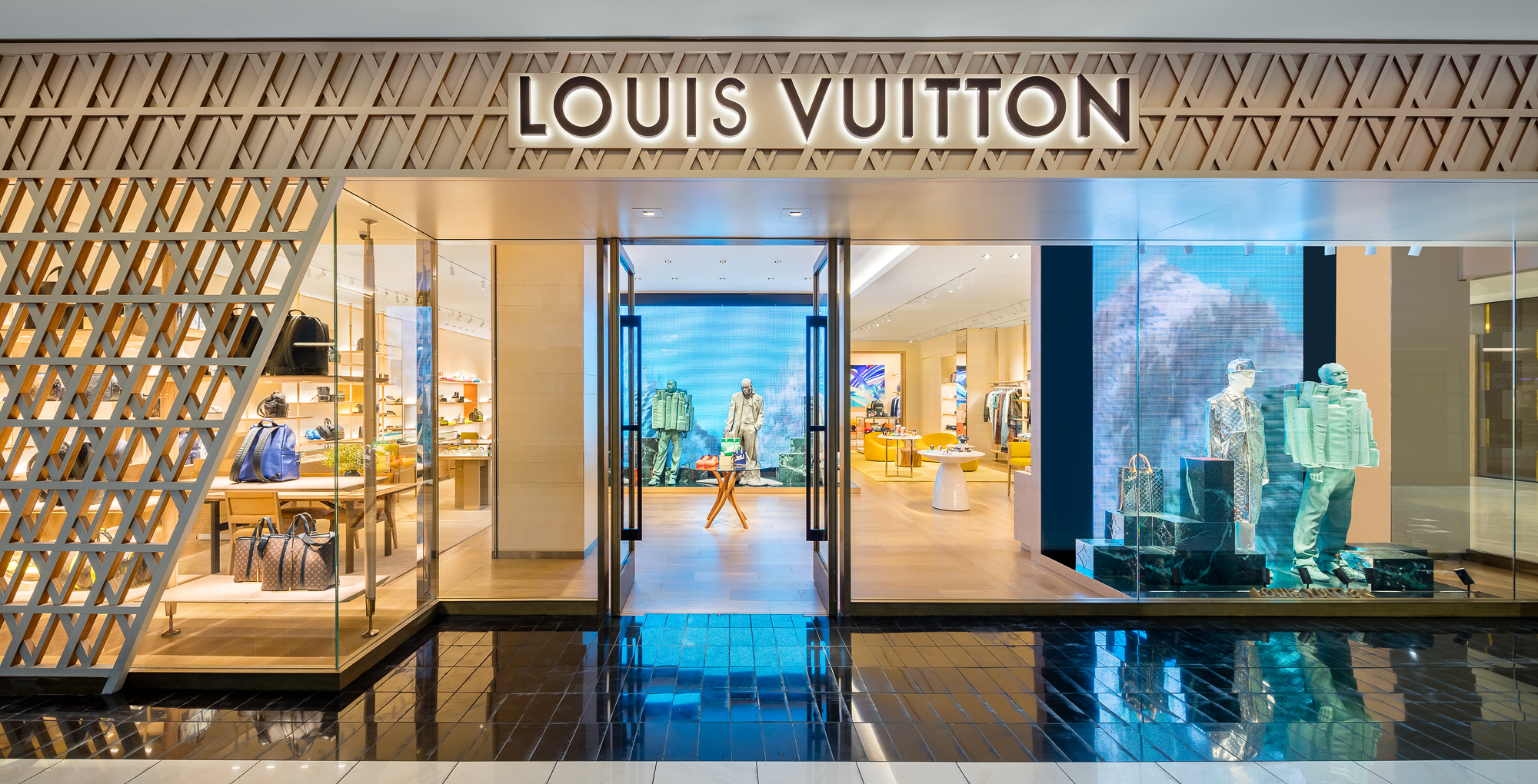 Louis Vuitton Houston Menswear store front